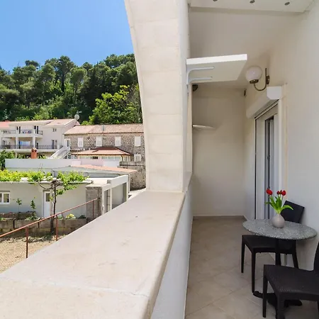 & Bari I - With Balcony And View Second Floor 8 Appartement Mlini