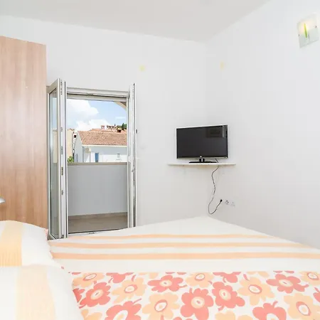 & Bari I - With Balcony And View Second Floor 8 Appartement *