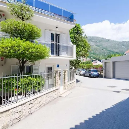 Appartement & Bari I - With Balcony And View Second Floor 8 *
