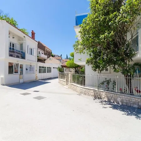 & Bari I - With Balcony And View Second Floor 8 Mlini